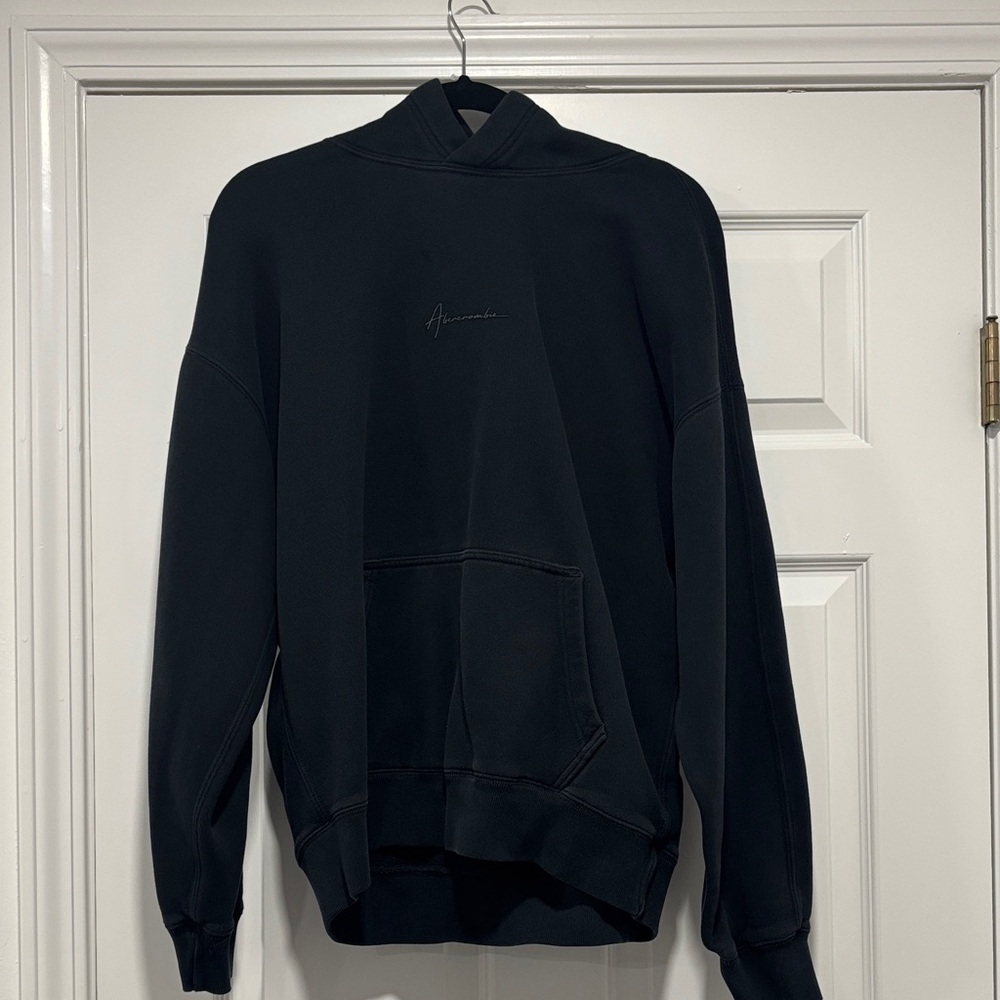 Black Ambercrombie Sweatshirt